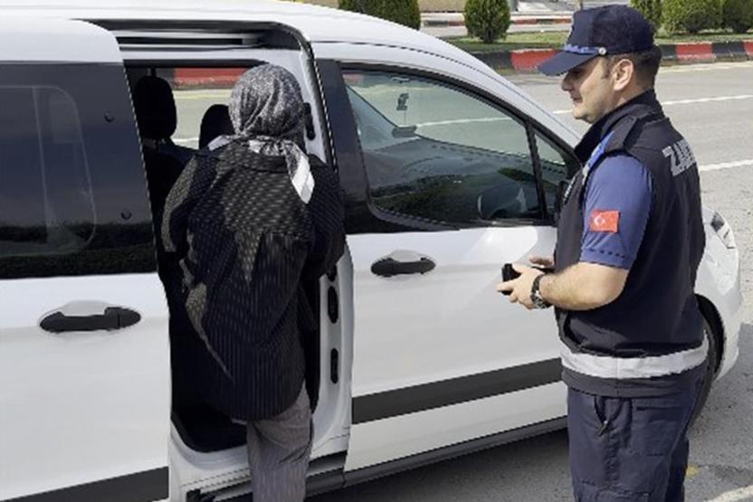 YKS sınavında adayların imdadına zabıta yetişti