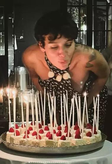 41. yaş gününü bu sözlerle kutladı: Birce Akalay, Bu Haziran diğer Haziranlar gibi değil.