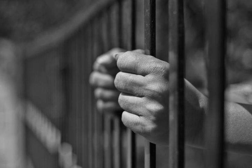 İsrail dün saldırı düzenlemişti, İran bugün duyurdu: Evin Hapishanesindeki mahkumlar başka cezaevlerine nakledildi