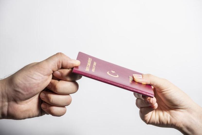 Schengen vizesinde son durum: Başvurular durduruldu mu Randevular neden kısıtlı Bot krizi aşıldı mı Başvuruda yapılan hatalar neler Vize konusunda kolaylık sağlayan ülkeler hangileri