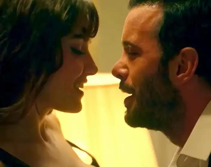 Hande Erçelli Aşkı Hatırlanın Ardından Şoke Eden Hamle Gupse Özay İle Barış Arduç Boşanıyor Mu Ayrılık İddialarını Bakın Nasıl Yalanladı
