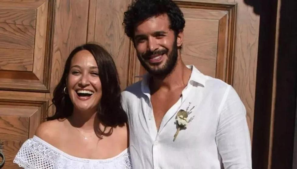 Hande Erçelli Aşkı Hatırlanın Ardından Şoke Eden Hamle Gupse Özay İle Barış Arduç Boşanıyor Mu Ayrılık İddialarını Bakın Nasıl Yalanladı