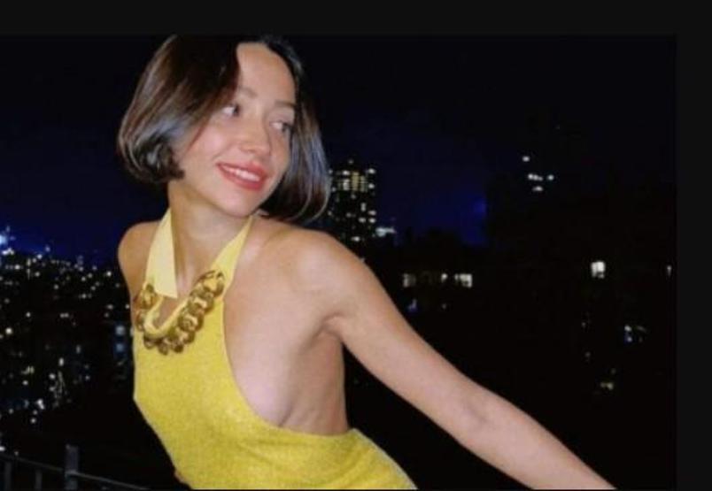 Zeynep Bastık Tekne Tatilinde Bikinili Pozuna Hayranlarından Beğeni Yağdı