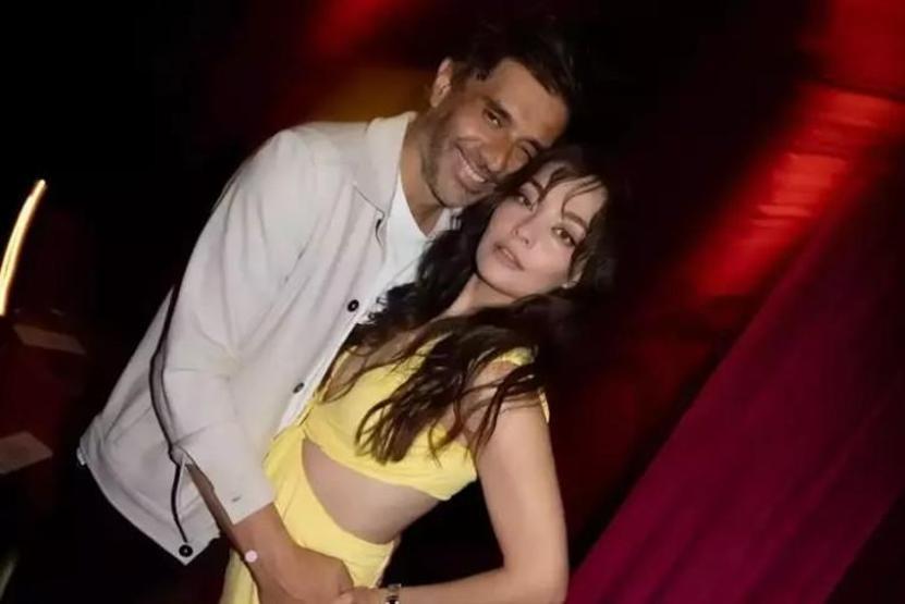 Cansel Elçin ve Zeynep Tuğçe Bayat, Madrid’de Aşklarını Bir Kez Daha İlan Etti