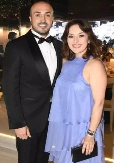 Ezgi Mola ve Mustafa Aksakallı Boşanma Kararını Açıkladı: 3 Gün Önceki Düğün Paylaşımı Dikkat Çekti