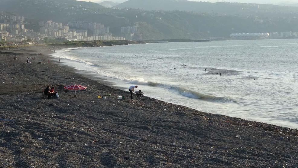 Sel suları ile kirlenen denizde yüzmek enfeksiyon riskini artırıyor
