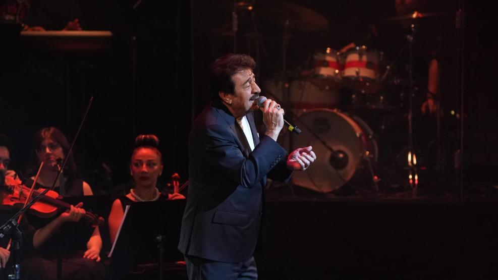 AKM KAYAHAN’IN ŞARKILARIYLA ÇINLADI