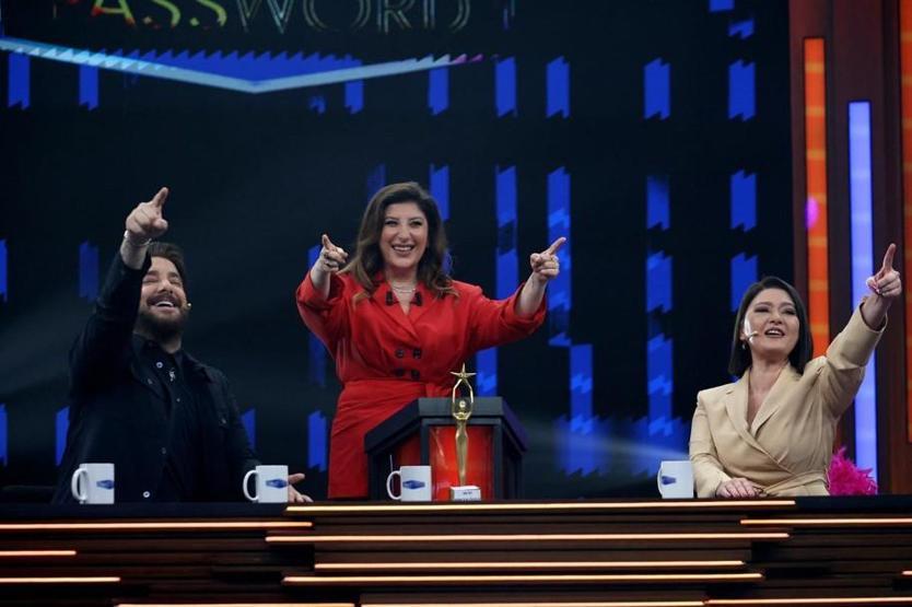 ENİS VE NURGÜL’DEN SOSYAL MEDYA DÜELLOSU