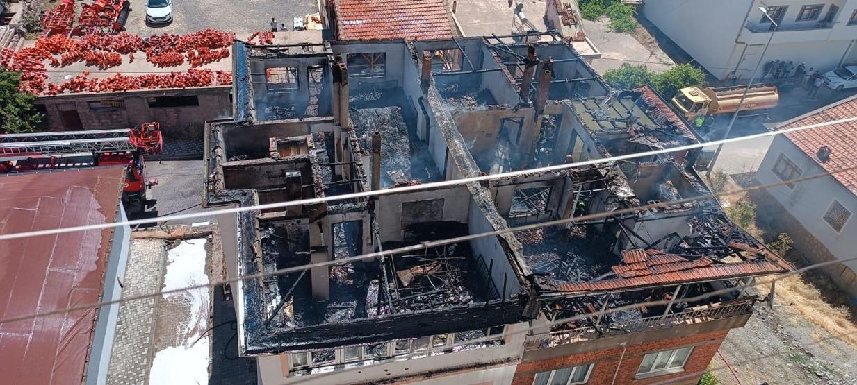 O dakikaları anlattı: Alevler 3 katlı ev yüksekliğindeydi