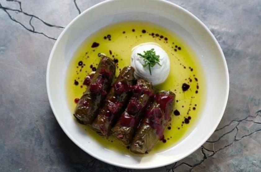 MasterChef Mehmet Yalçınkayanın restoranındaki yaprak sarma fiyatı dudak uçuklattı GERÇEK SONRA ORTAYA ÇIKTI
