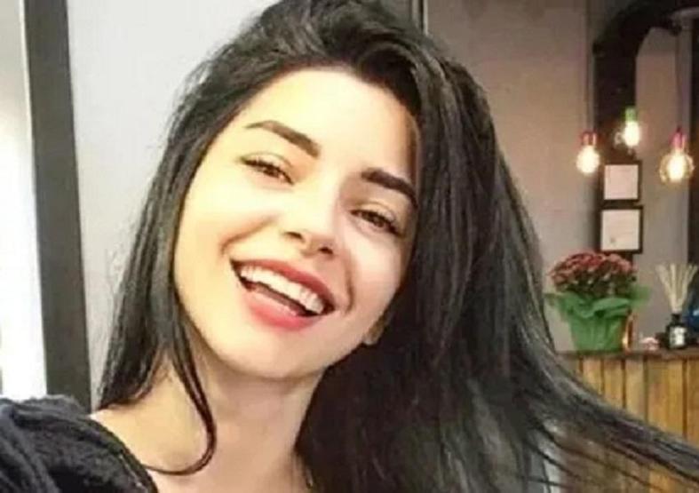 ‘AŞK-I MEMNU’ İTİRAFI OLAY OLMUŞTU Merve Boluğur, Setlere dönecek misiniz sorusuna bakın ne yanıt verdi