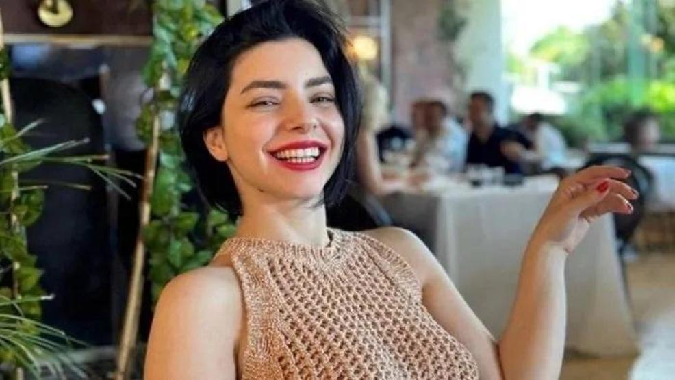 ‘AŞK-I MEMNU’ İTİRAFI OLAY OLMUŞTU Merve Boluğur, Setlere dönecek misiniz sorusuna bakın ne yanıt verdi