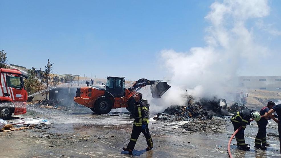 Batmanda fabrika yangını: Müdahale sürüyor