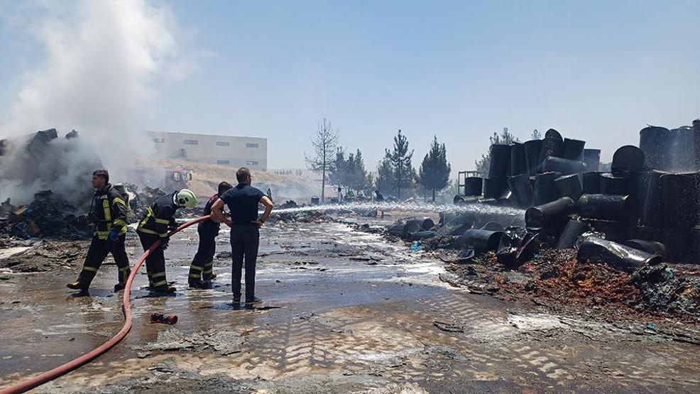 Batmanda fabrika yangını: Müdahale sürüyor