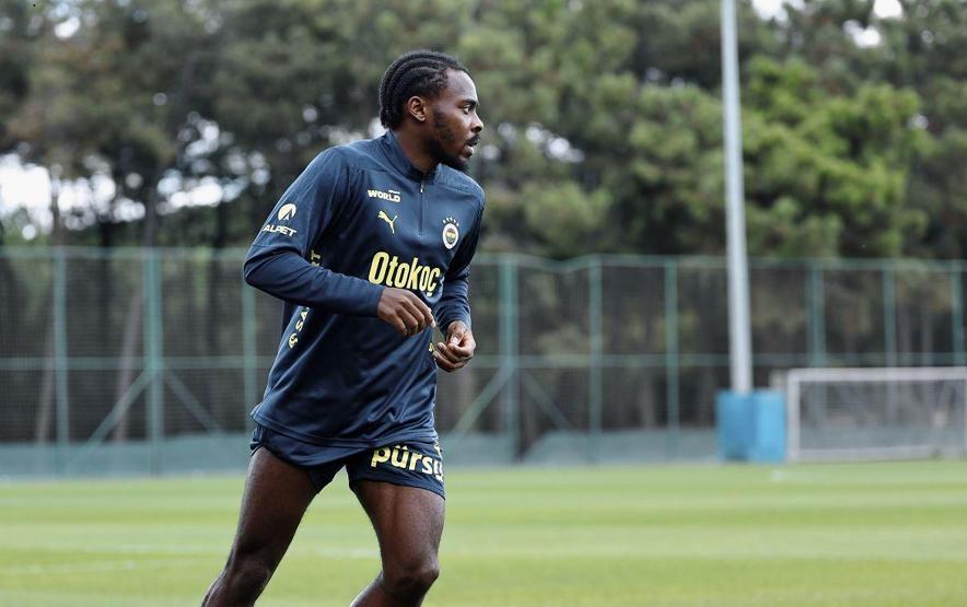 Beşiktaş’ın yeni transferleri Osayi-Samuel ve David Jurasek imzaya geliyor