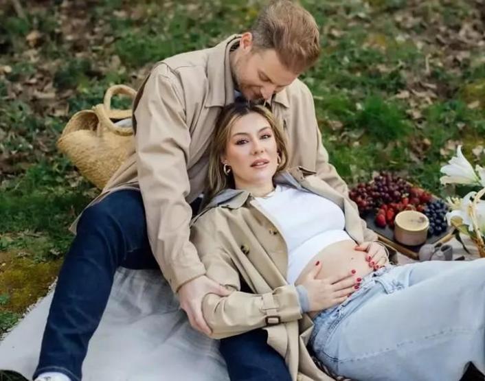 Ege Kökenli’den Yürek Burkan Paylaşım: “Acı Geçmiyor, Zamanla Kabuk Bağlıyor”