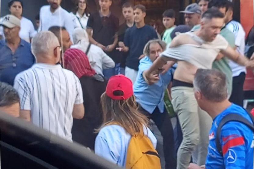 İETT otobüsünde kavga çıktı