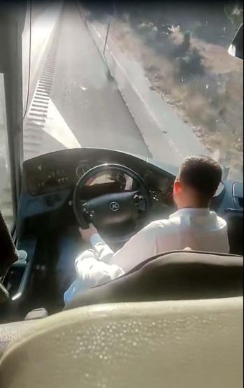 Faciaya ramak kala: Şoför direksiyon başında bayıldı Muavinden 40 hayat kurtaran hamle