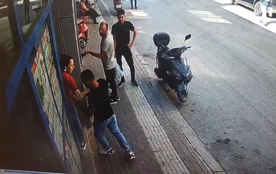 Kadın kasiyere dehşeti yaşattı: Yumruklayıp kaçtı