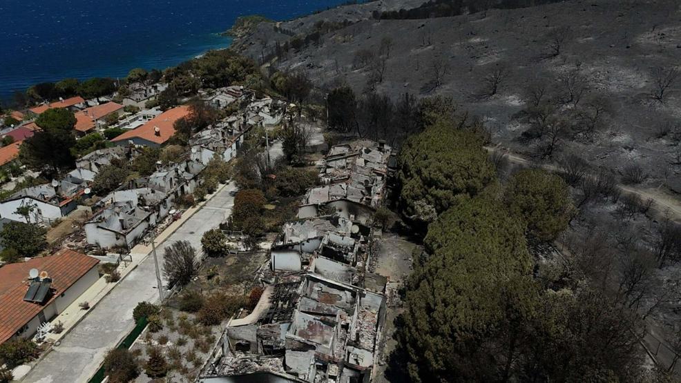 Seferihisarda gri matem: Ormanlar küle döndü Yürek parçalayan görüntüler