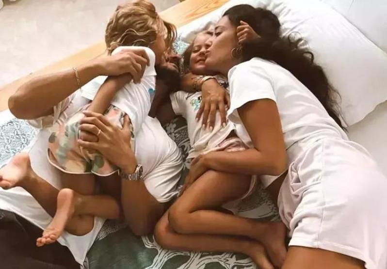 Anıl Altan, Alin ve Lina ile Eğlenceli Anlarını Paylaştı Beğeni Yağdı