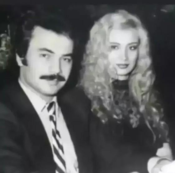 Orhan Gencebay’dan Eşi Sevim Emre’ye Aşk Mektubu: “Kadınım Seni Çok Seviyorum”