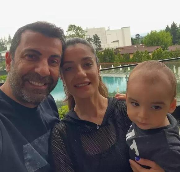 Emre Karayel ikinci kez baba oluyor Bebeğin cinsiyeti belli oldu