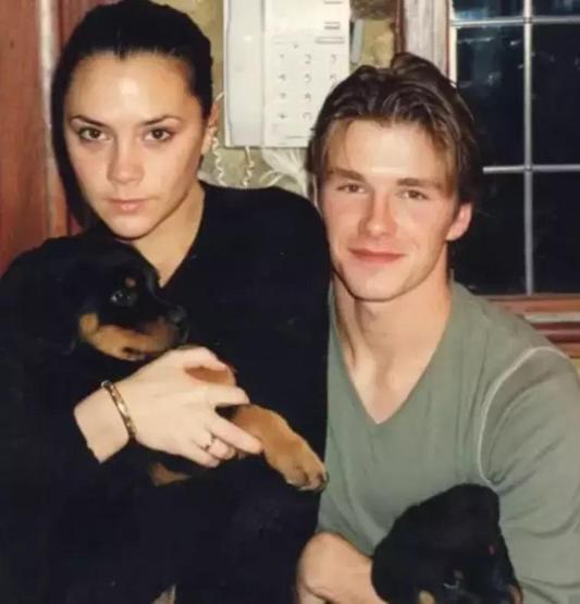 Beckham çifti aşka geldi Evliliklerinin 26. yıl dönümünü böyle kutladılar: Hayatımızı inşa ettiğin için teşekkür ederim