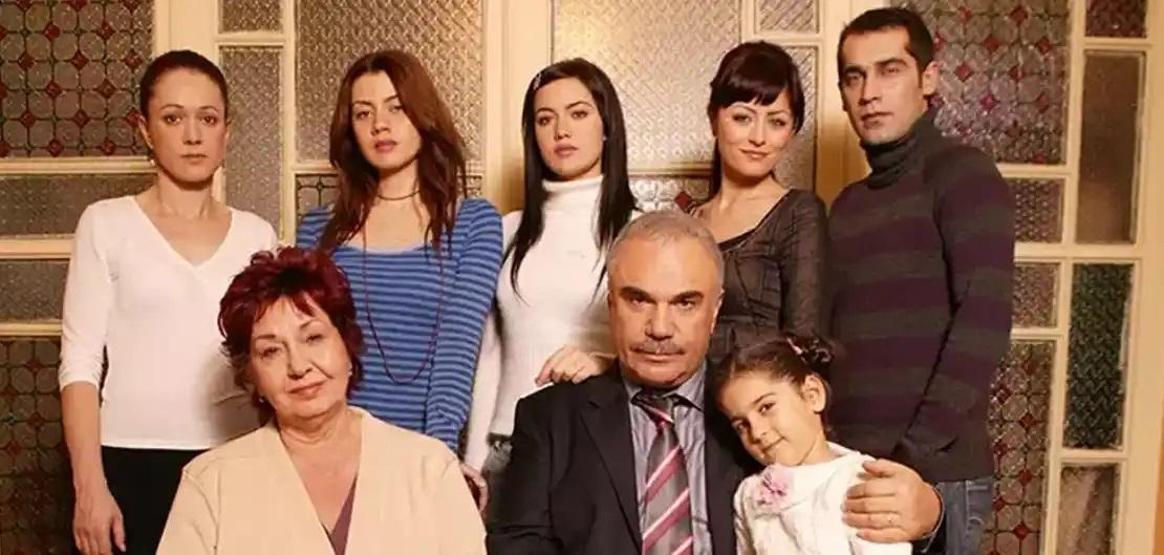 SOSYAL MEDYADA ORTAYA ÇIKTI Yaprak Dökümündeki efsane köşkün son hali şoke etti