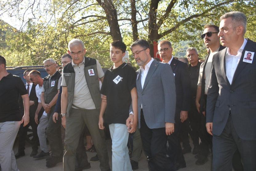 Şehit orman işçisi Ragıp Şahin son yolculuğuna uğurlandı