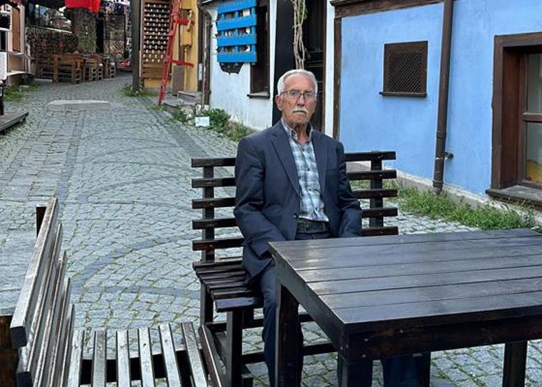 Mezarlık ziyaretine giden aile şoka uğradı Gece yarısı cenazeyi başka yere taşımışlar