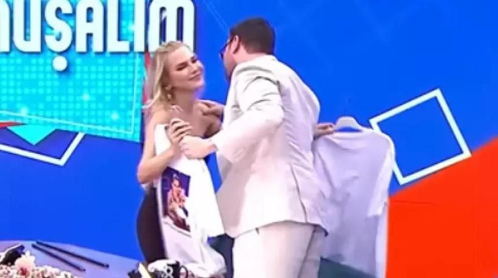 Ece Erken Sinan Akçıl ayrıldı ATEŞ PÜSKÜRDÜ: Ona enişteci diyenler
