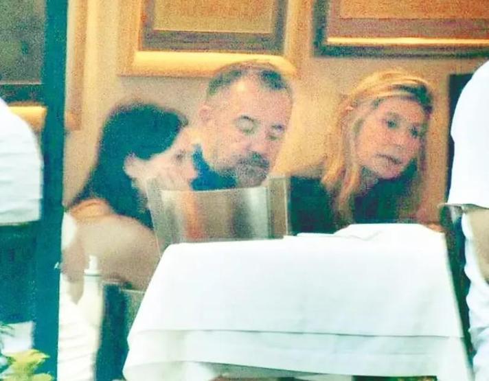 Ata Demirer, Yeni Yaşını Sevgilisi Dilara Alemdar ile Kutladı