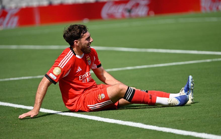 Orkun Kökçüden Benficaya baskı Beşiktaşa gelmek istiyor...