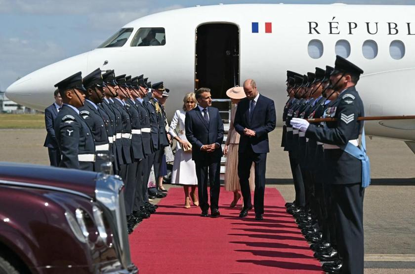 Asya’da ‘Tokat’, İngiltere’de Soğukluk Yine Uçak Görüntüleri Konuşuldu: Brigitte Macron Kameraların Odağında…