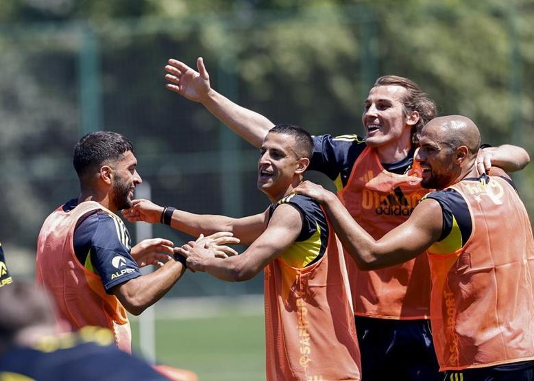 Süper Lig ekibinden Fenerbahçenin yetenekli oyuncusuna transfer teklifi