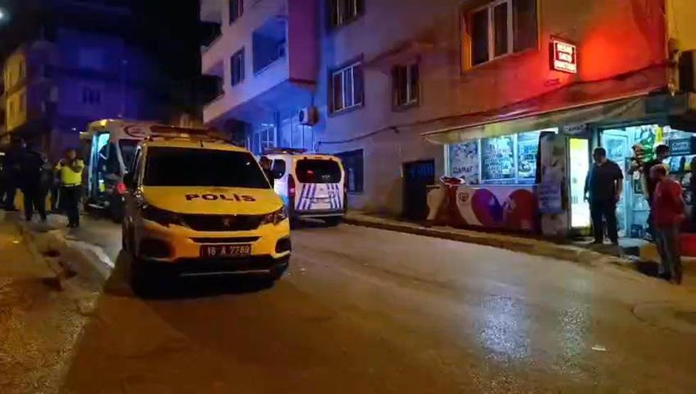 Bir şehri ayağa kaldırdı: Firar etti, polisleri ezdi, resmi araca çarptı