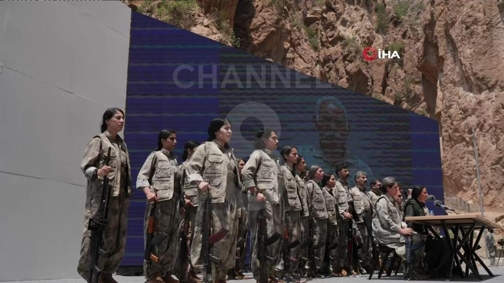 İşte kare kare o an: PKK silahları böyle yaktı