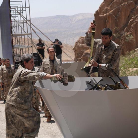 İşte kare kare o an: PKK silahları böyle yaktı