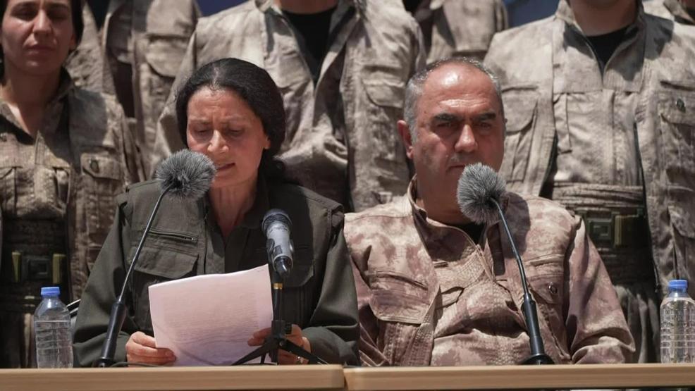 İşte kare kare o an: PKK silahları böyle yaktı