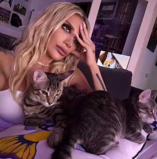 İrem Derici ve Melih Kunukçunun Aşkı Sona Mı Erdi İlk Açıklama ve Ardından Gelen Kedili Gönderme