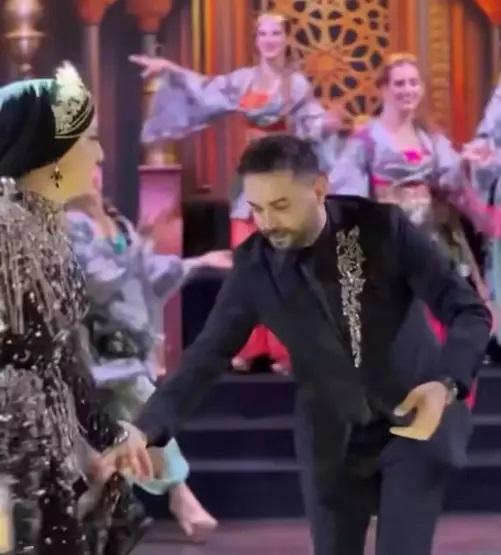 KADİR EZİLDİ İLE GAMZE TÜRKMENİN DÜĞÜNÜNDEN İLK KARELER Gören aynı şeyi söyledi: Maşallah, gönlünüzce olsun her şey