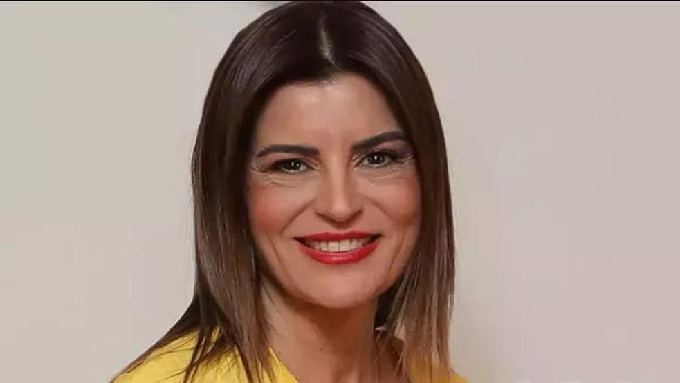 Ece Vahapoğlu Acı Haberle Sarsıldı: Babası Mehmet Vahapoğlu Hayatını Kaybetti