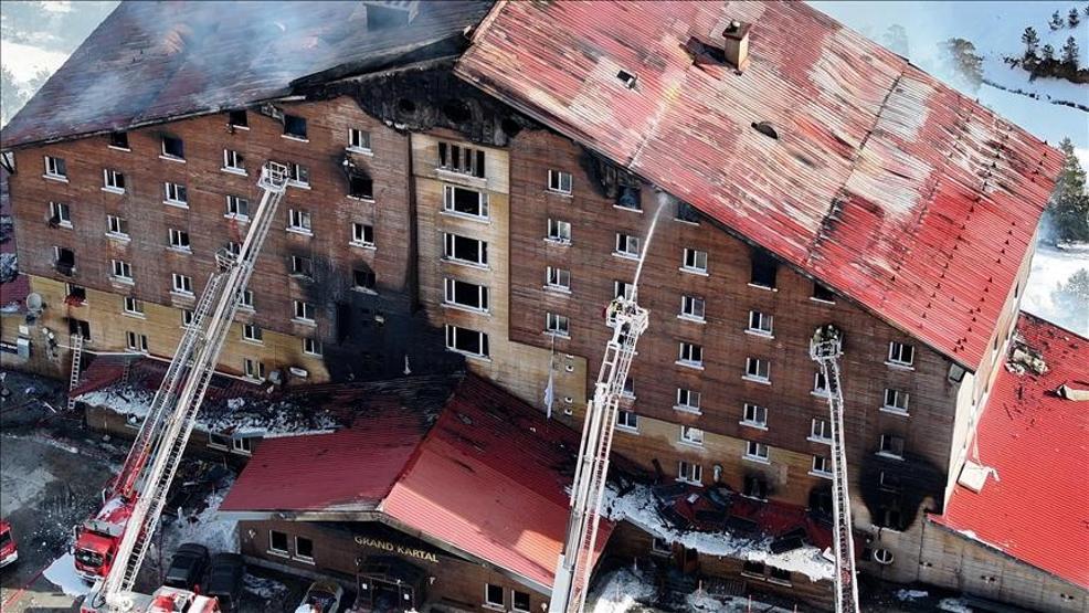 Boludaki otel yangınına ilişkin çarpıcı iddia: İtfaiyeye girip evrak yakmışlar