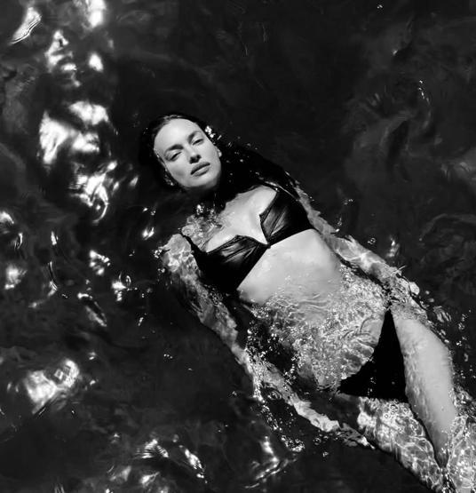 Ünlü model İstanbula hayran kaldı Irina Shayktan Yerebatan Sarnıcı pozu
