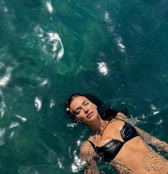 Ünlü model İstanbula hayran kaldı Irina Shayktan Yerebatan Sarnıcı pozu