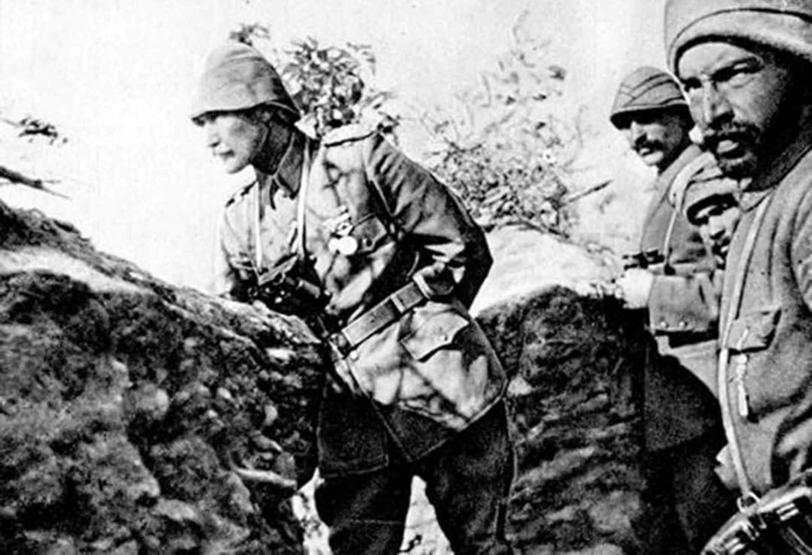 Yeraltında yazılan Çanakkale Destanı: Zeki Beyden Atatürke verilen o armağan...
