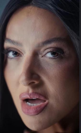HADİSE İSYAN ETTİ Yaşlandı yorumlarına böyle tepki gösterdi