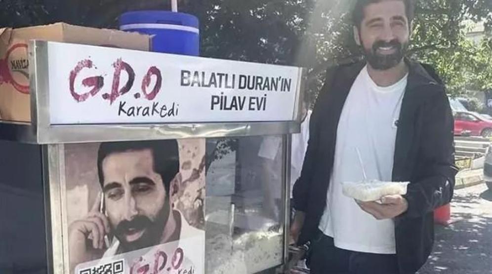 Kolpaçino’nun Unutulmaz Repliğiyle Tanınan Volkan Başaran, Oyunculuğu Bırakıp Seyyar Satıcı Oldu