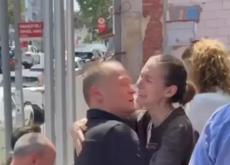 Emre Törün son yolculuğuna uğurlandı CENAZEDE GÖZYAŞLARI SEL OLDU
